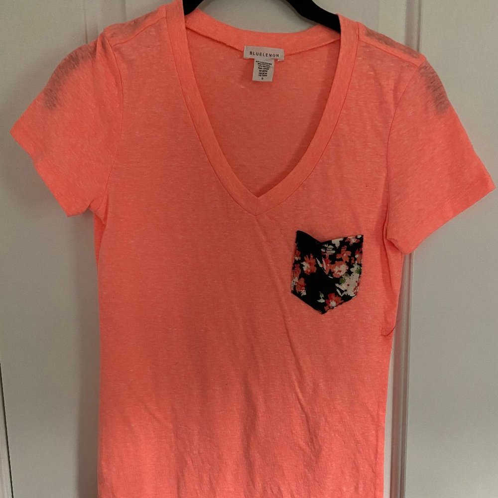 Women's Essential Tee with Flower Design Pocket